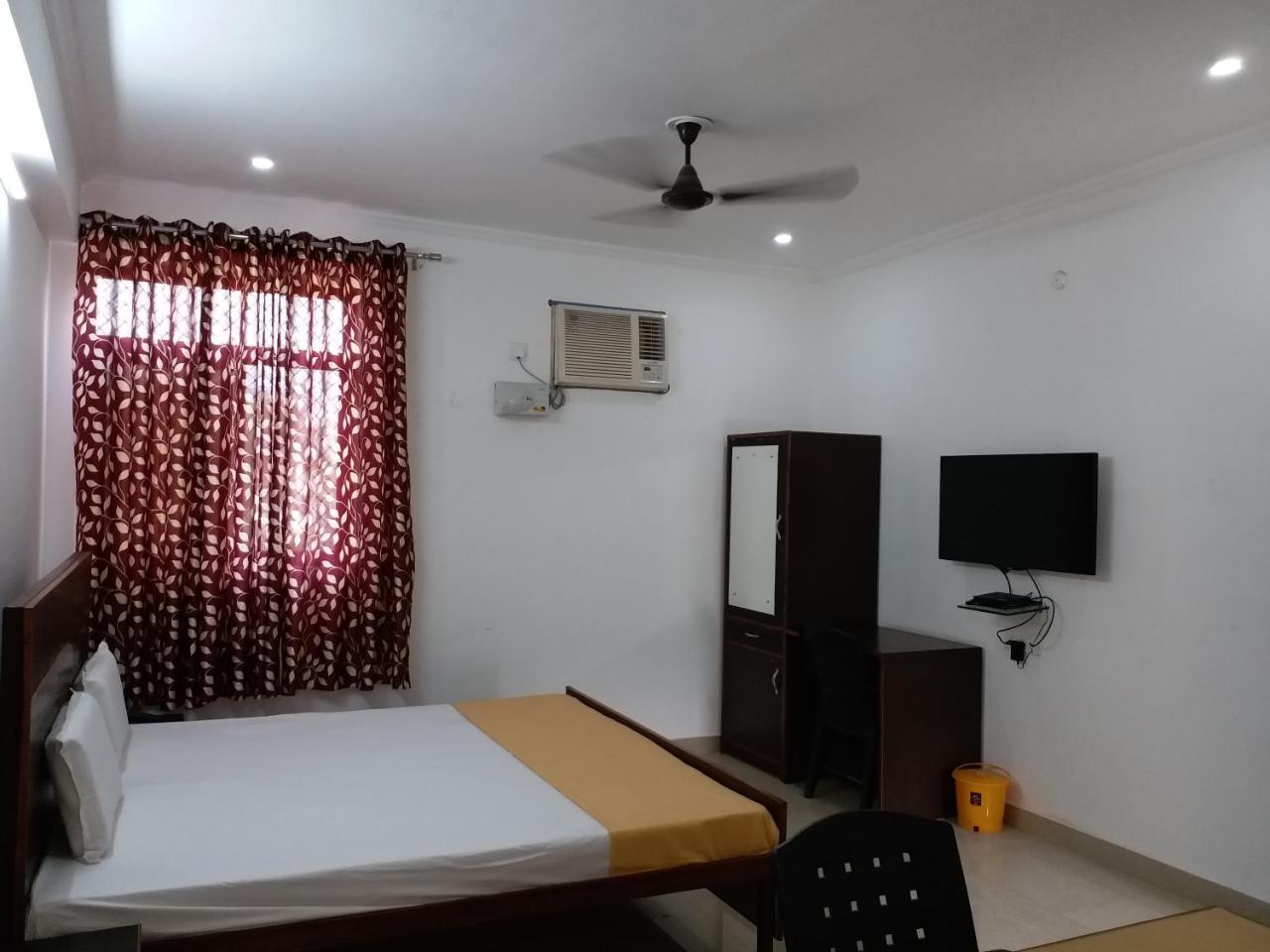 Krishna Hansraj Hotel Una  Bagian luar foto